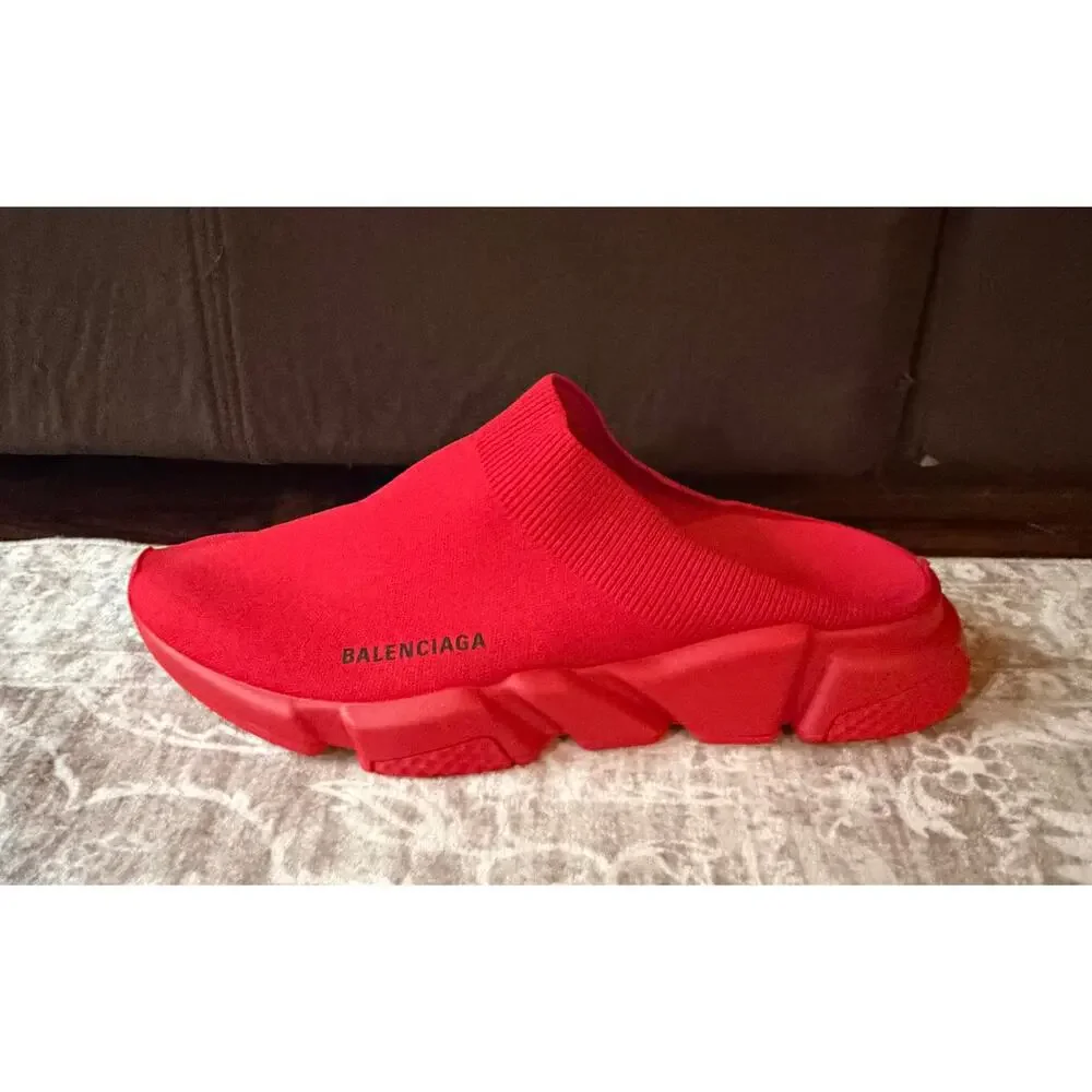Balenciaga $925 nib